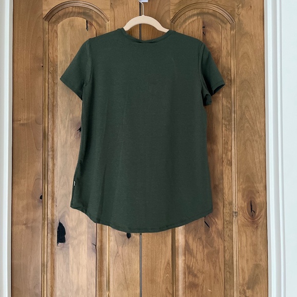 Jax & Lennon Thyme Ladies Basic Tee - Small - 2021 - Picture 3 of 4
